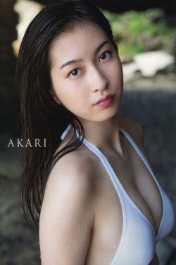 脱裤子打美女屁屁视频